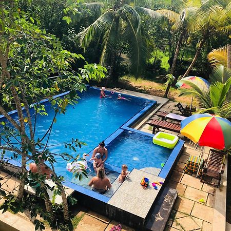 Jungle Restaurant And Villa 乌纳瓦图纳 外观 照片